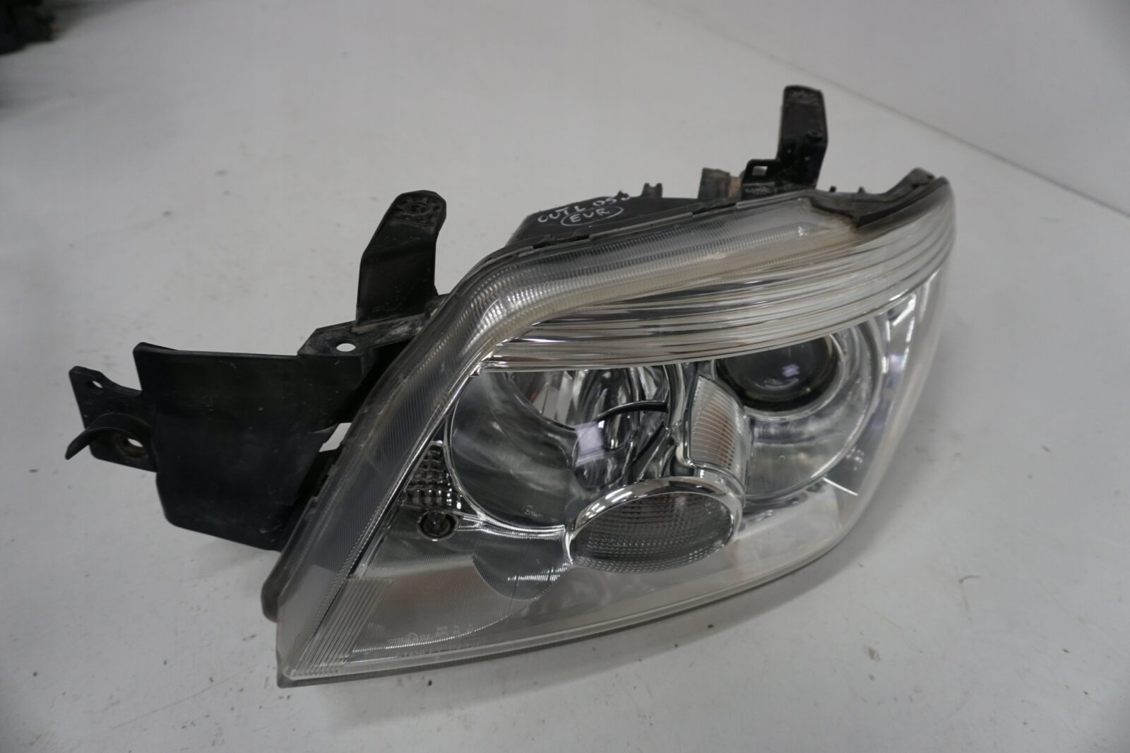 Mitsubishi Outlander I Lift Lampa Lewa Przednia
