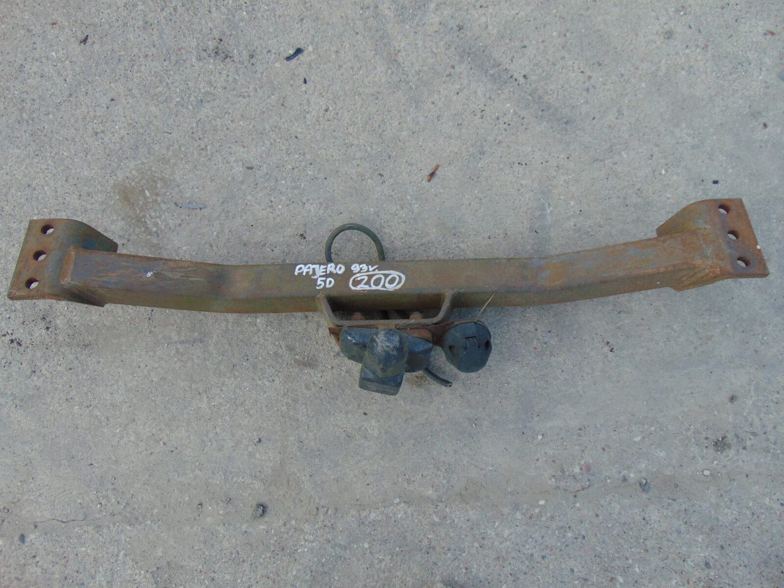 Mitsubishi Pajero Pinnin Hak Holowniczy