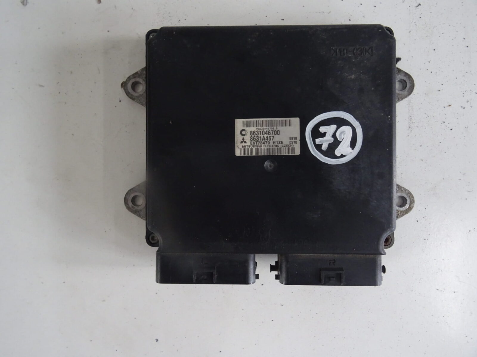 Colt 1.3 Sterownik Silnika 8631046700 8631a467 E6t73479