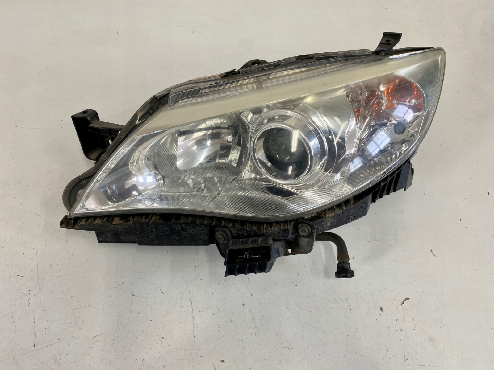 Subaru Impreza Gh Lampa Lewa Przednia Xenon Uk