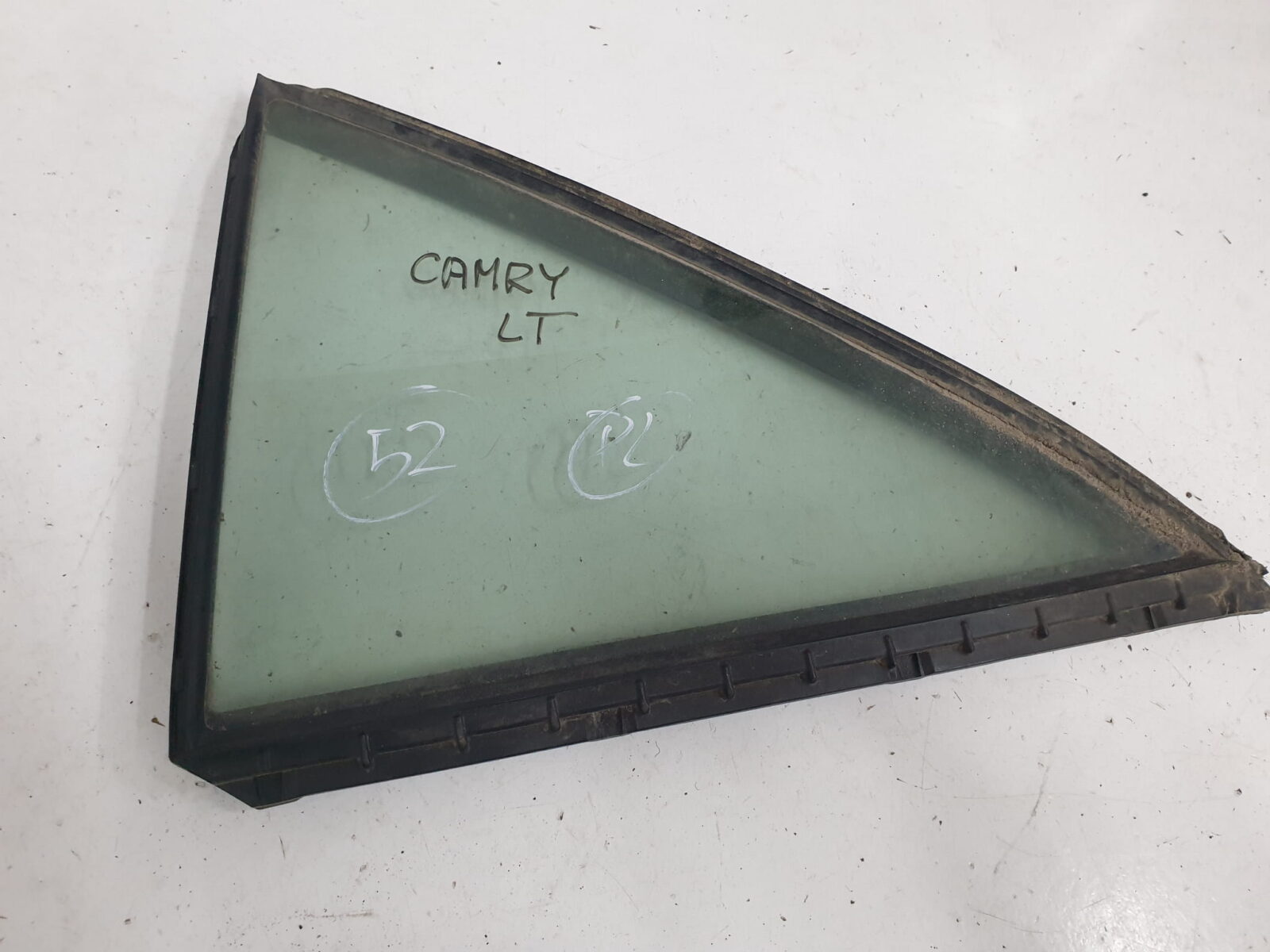 Toyota Camry 2007-2011r Szyba Drzwi Lewa Tylna Tyl Trójkąt
