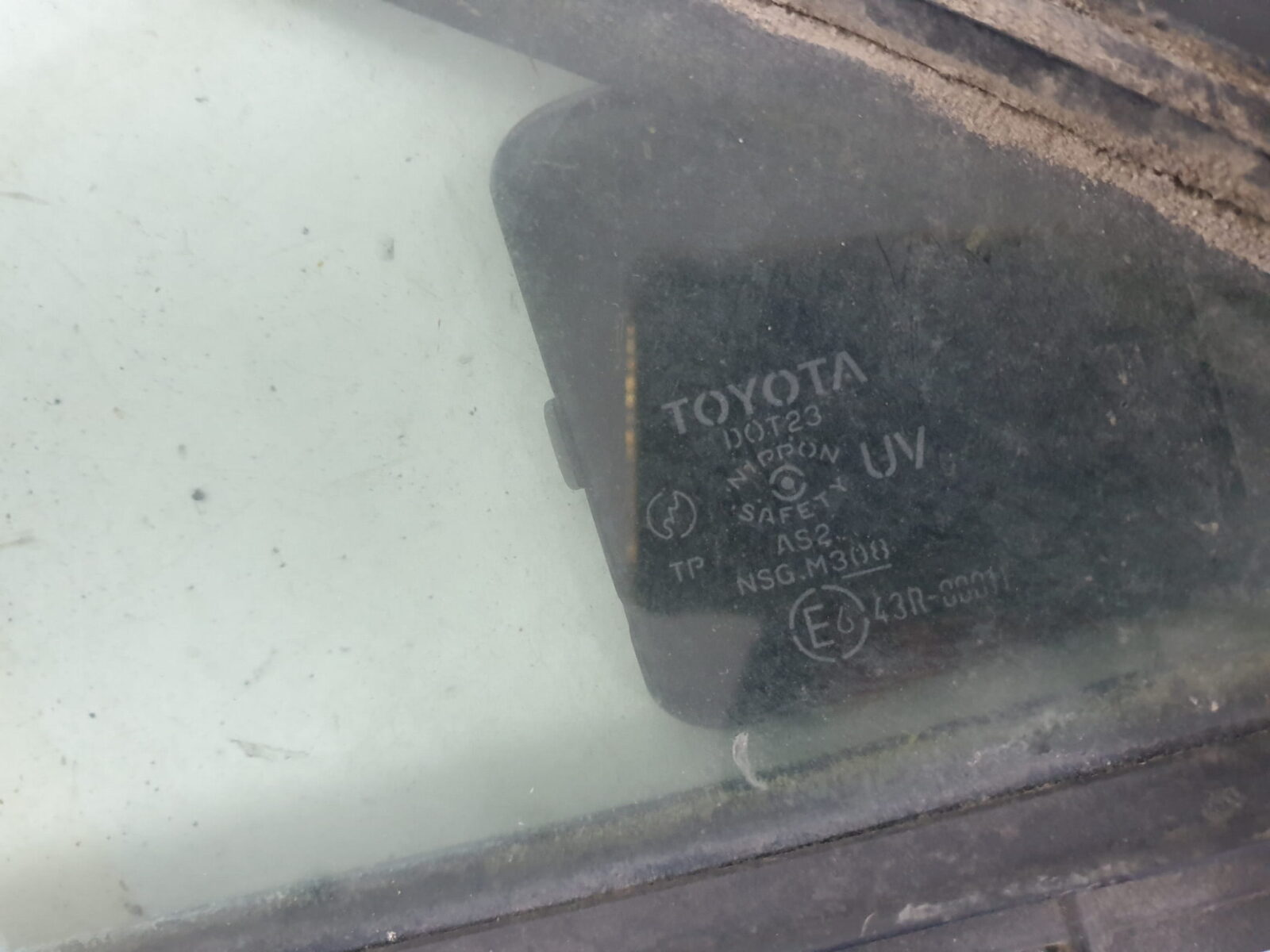 Toyota Camry 2007-2011r Szyba Drzwi Lewa Tylna Tyl Trójkąt - obrazek 2