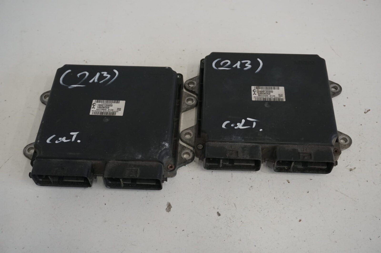 Mitsubishi Colt Smart 1.3b Sterownik Silnika Komputer 1860b359 1860135900 (NR 213)