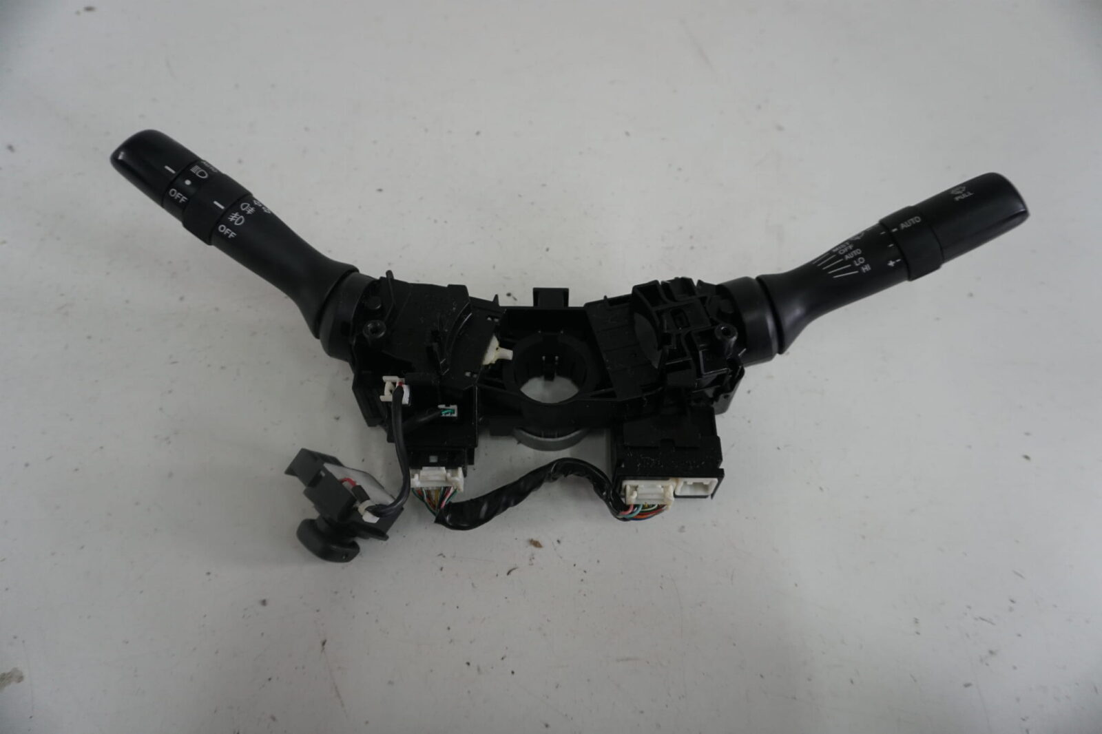Lexus Gs III Gs300 Gs350 2005-2012 Manetki Przełącznik Zespolony 17f111 173832