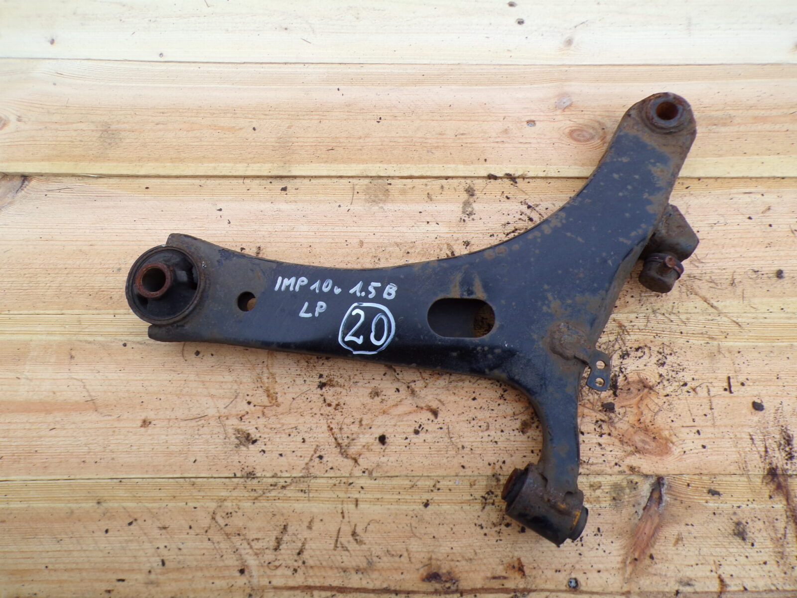 Subaru Impreza Gh Wahacz Lewy Przedni Nr.20