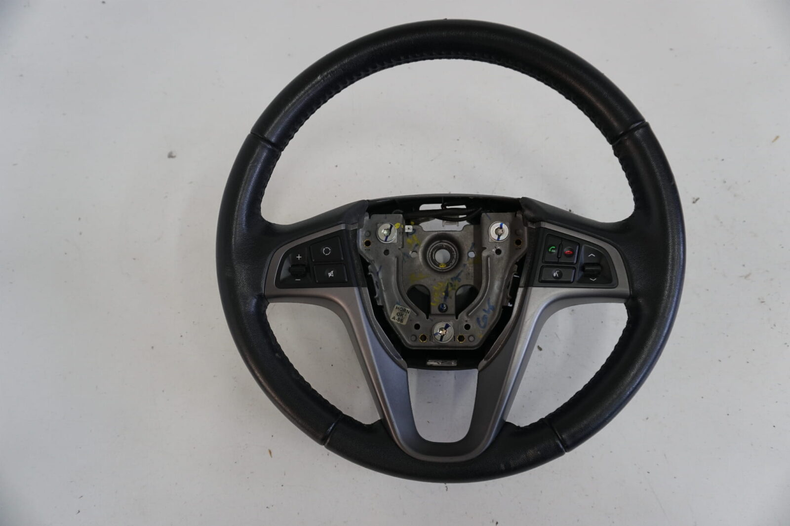 Hyundai I20 2013r Kierownica Multifunkcyjna Skóra