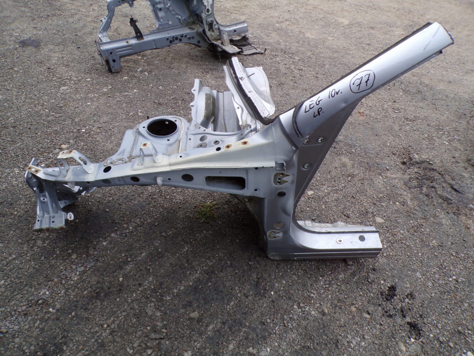 Subaru Legacy V Outback IV 09-12r Podłużnica Lewa Słupek