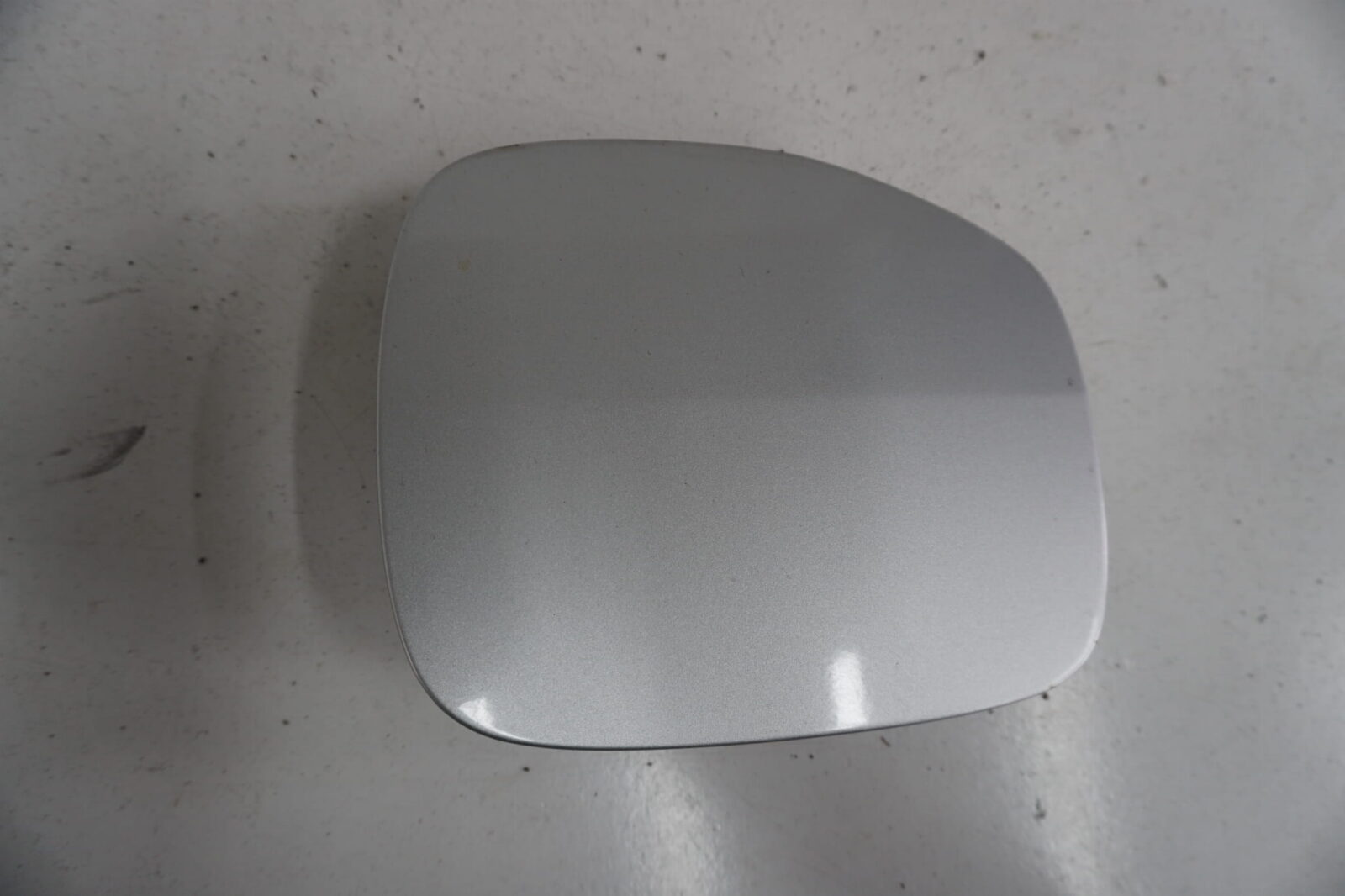 Toyota Corolla E11 Klapka Wlewa Paliwa