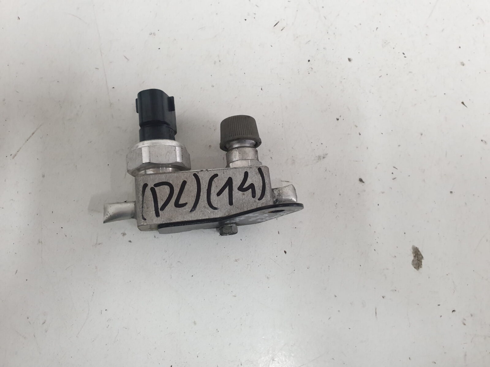 Toyota Avensis T27 Zawór Czujnik Klimatyzacji 88710-05410 49900-7880