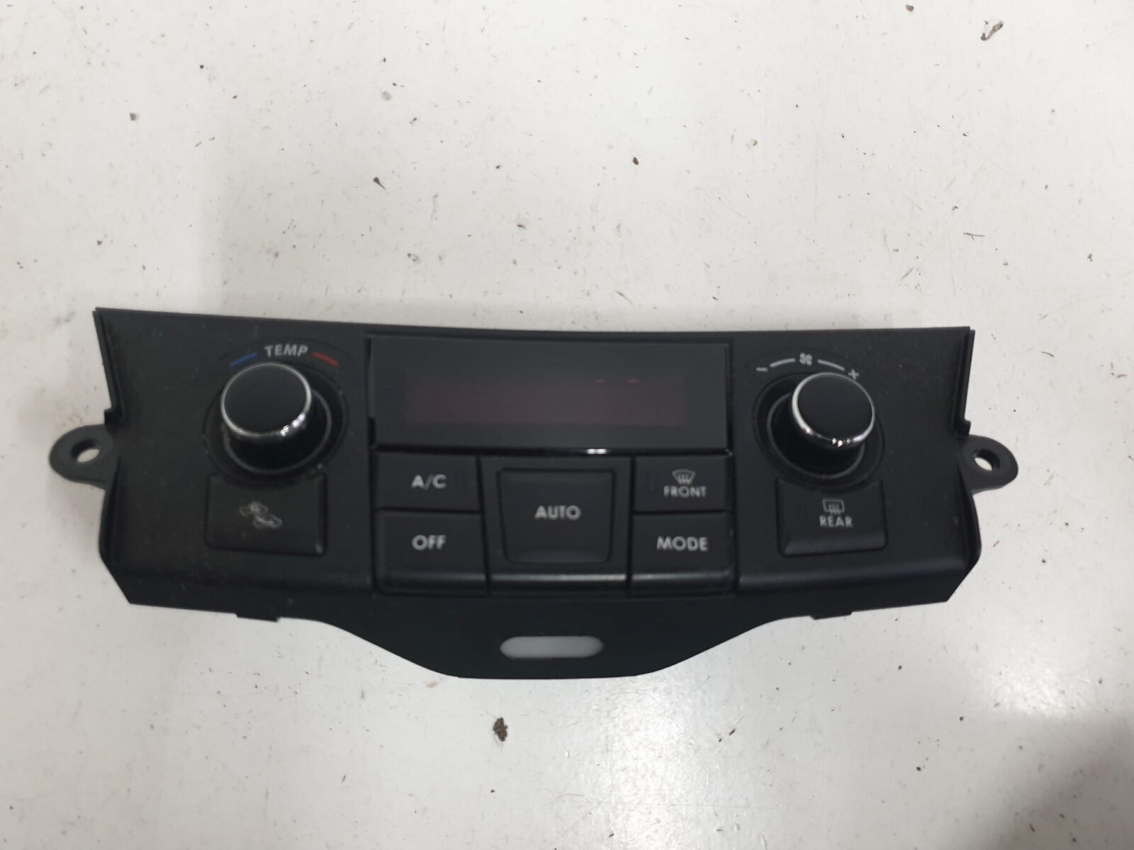 Suzuki Swift Mk7 Panel Sterowania Nawiewu Klimatyzacji 39510-68l00