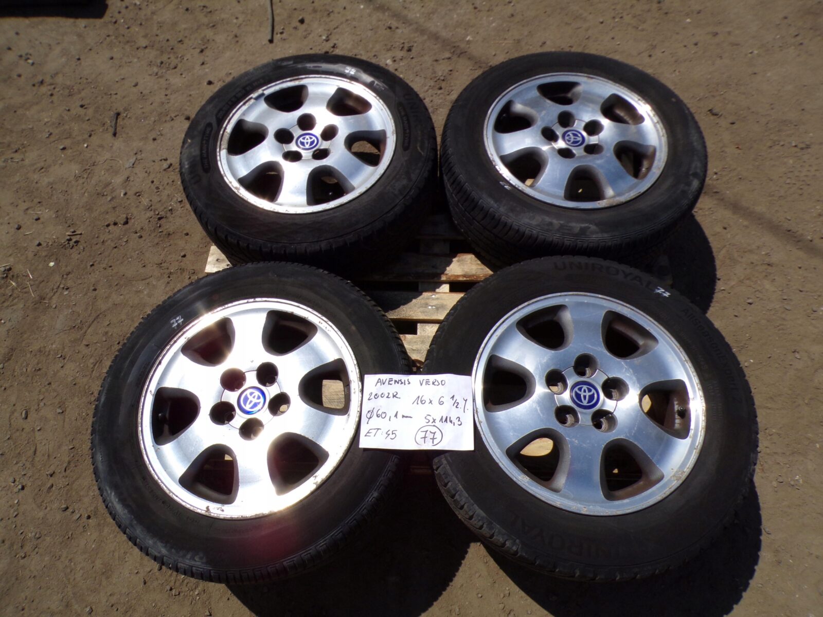 Toyota Avensis Verso Felgi 16 5x114.3 Et45