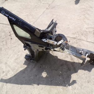 Toyota Prius III Podłużnica Prawa Kielich Fartuch