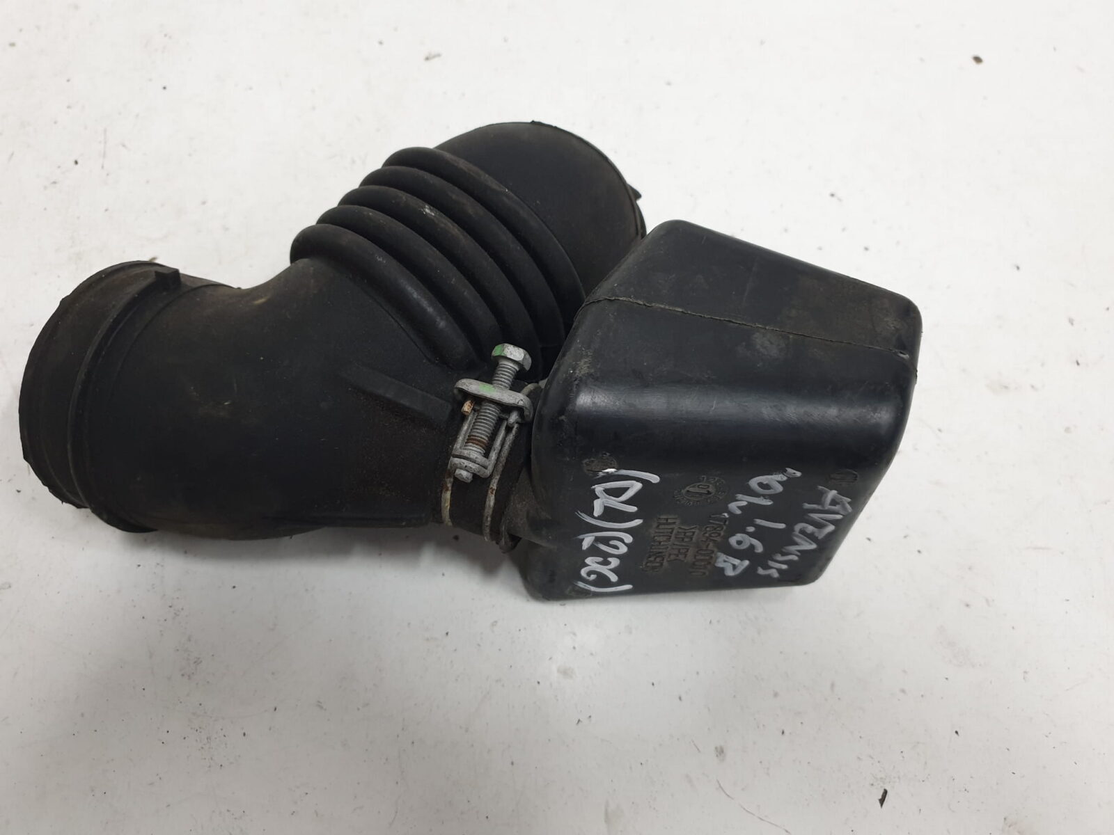 Toyota Avensis T22 1.6b Rura Dolot Powietrza 17894-0d010