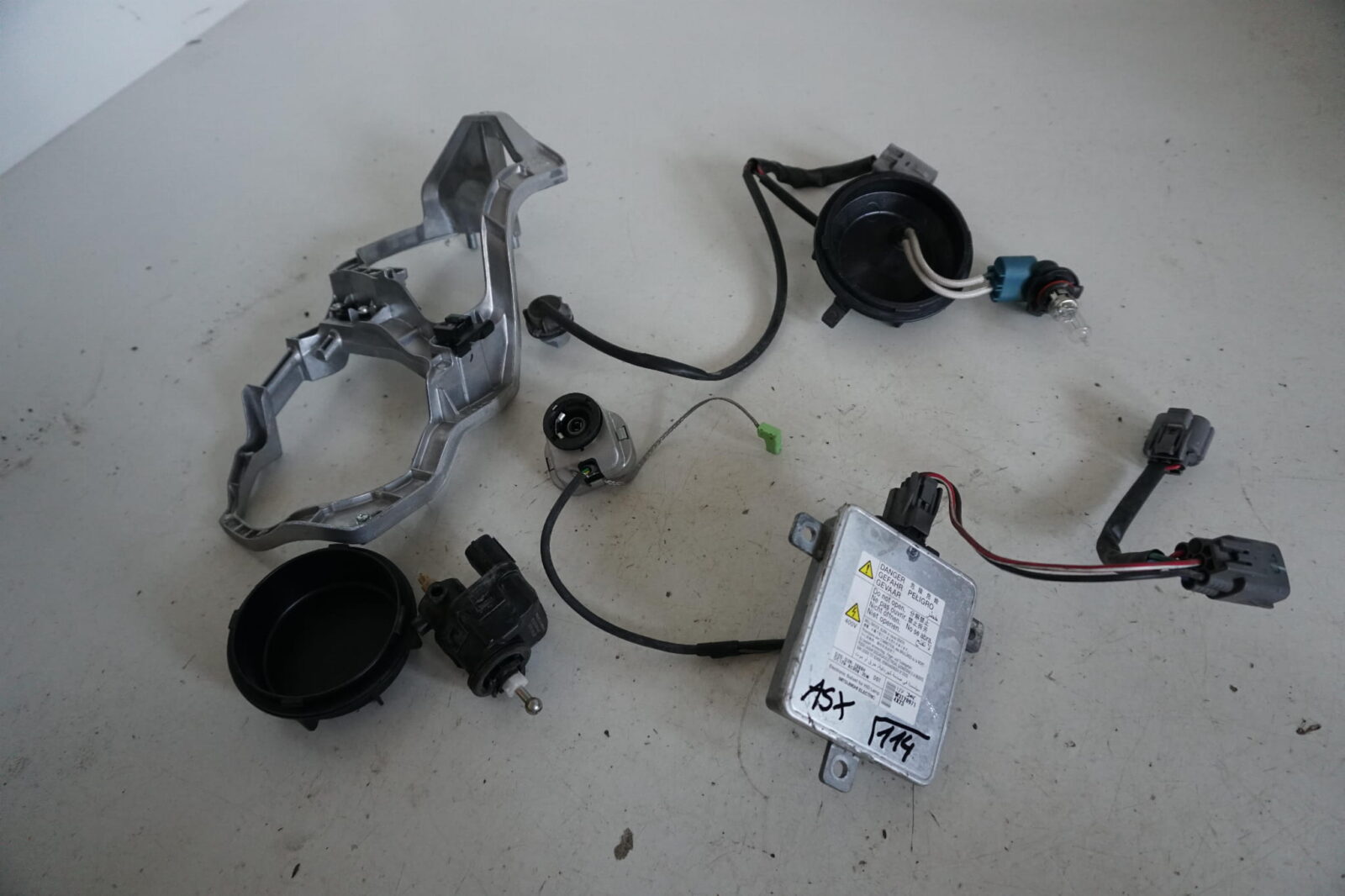 Mitsubishi Asx III Przetwornica Lampy W3t20971 4x23 W3t21071 4x15