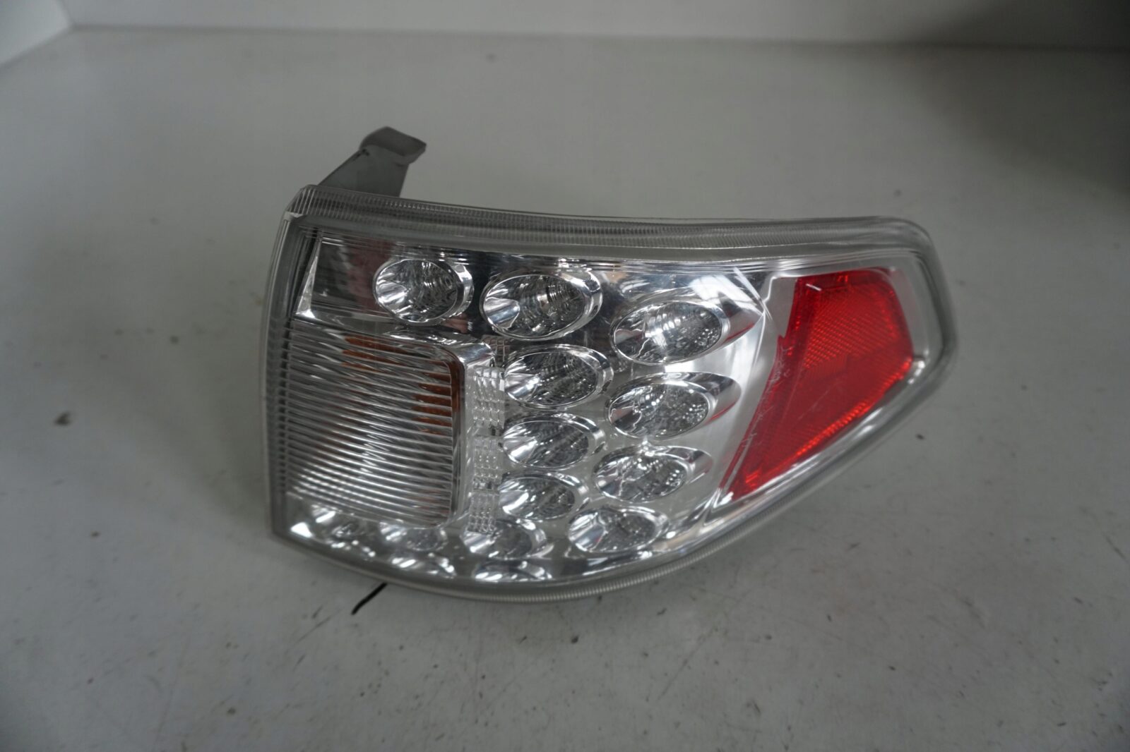 Subaru Impreza Gh Lampa Prawa Tyl Koito 220-20024