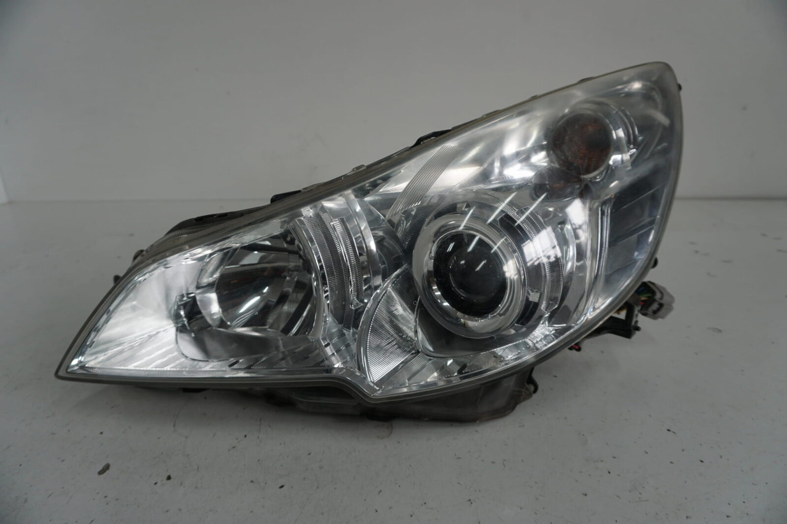 Subaru Legacy Outback 2010r Lampa Lewa Przednia Xenon Uk Numer 33
