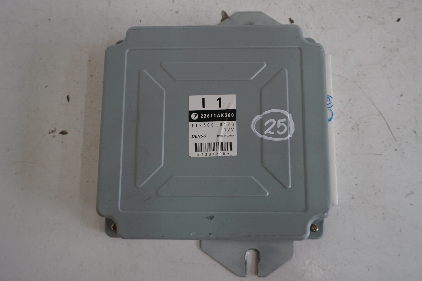 Subaru Legacy H6 Sterownik Silnika 22611ak360