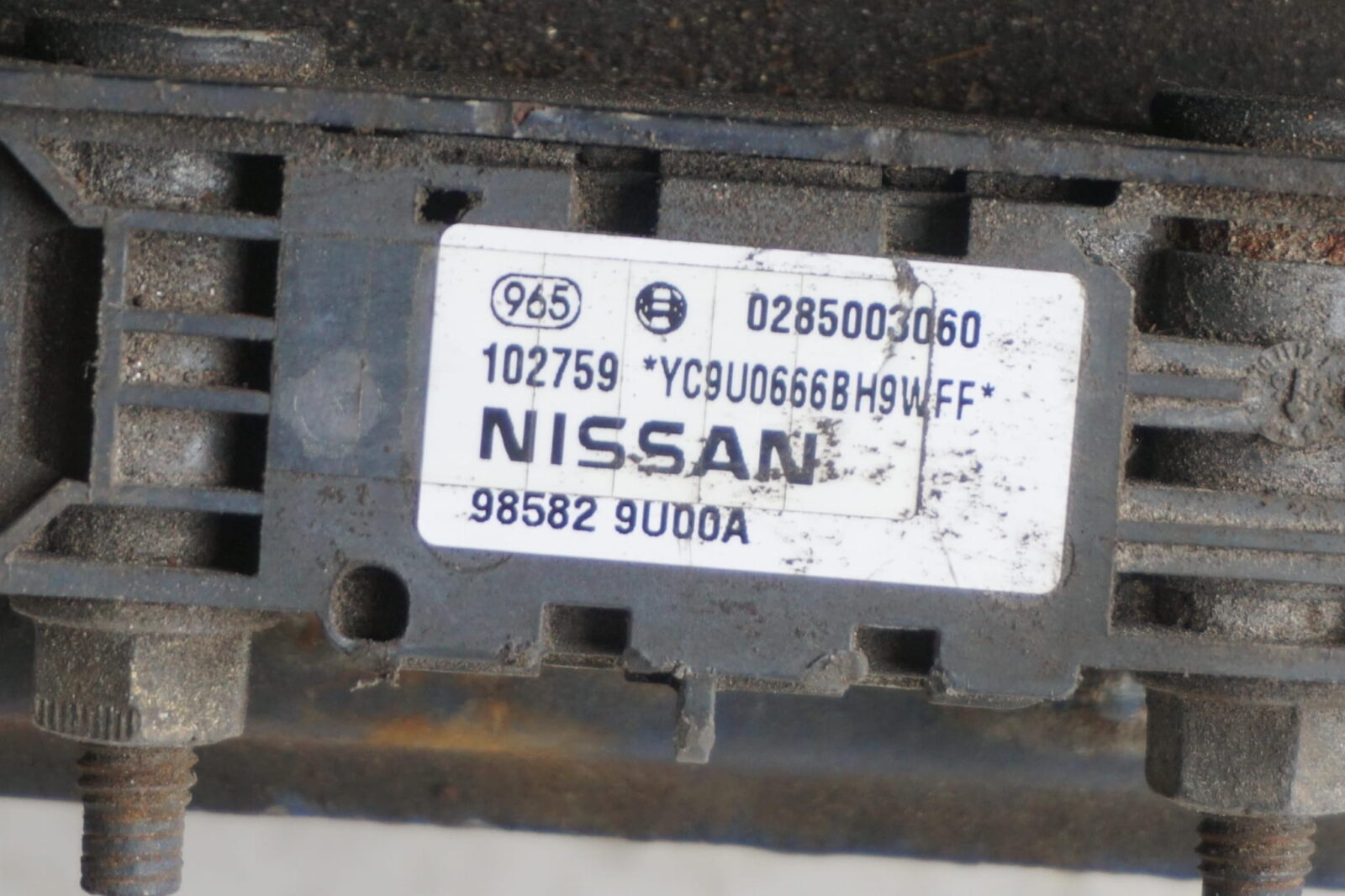 Nissan Note E11 2010r Lift Kołor:B52 Pas Przedni Wzmocnienie Zderzaka Czujnik Uderzeniowy 98582-9u00a - obrazek 7