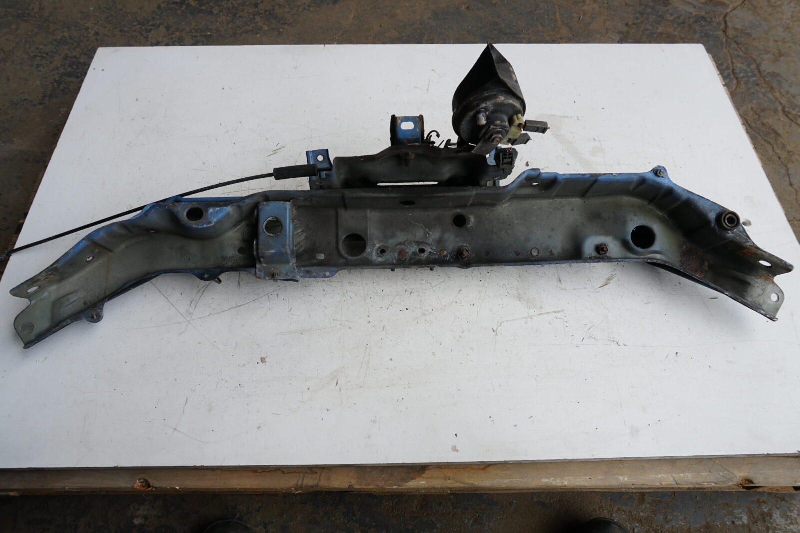 Nissan Note E11 2010r Lift Kołor:B52 Pas Przedni Wzmocnienie Zderzaka Czujnik Uderzeniowy 98582-9u00a - obrazek 8