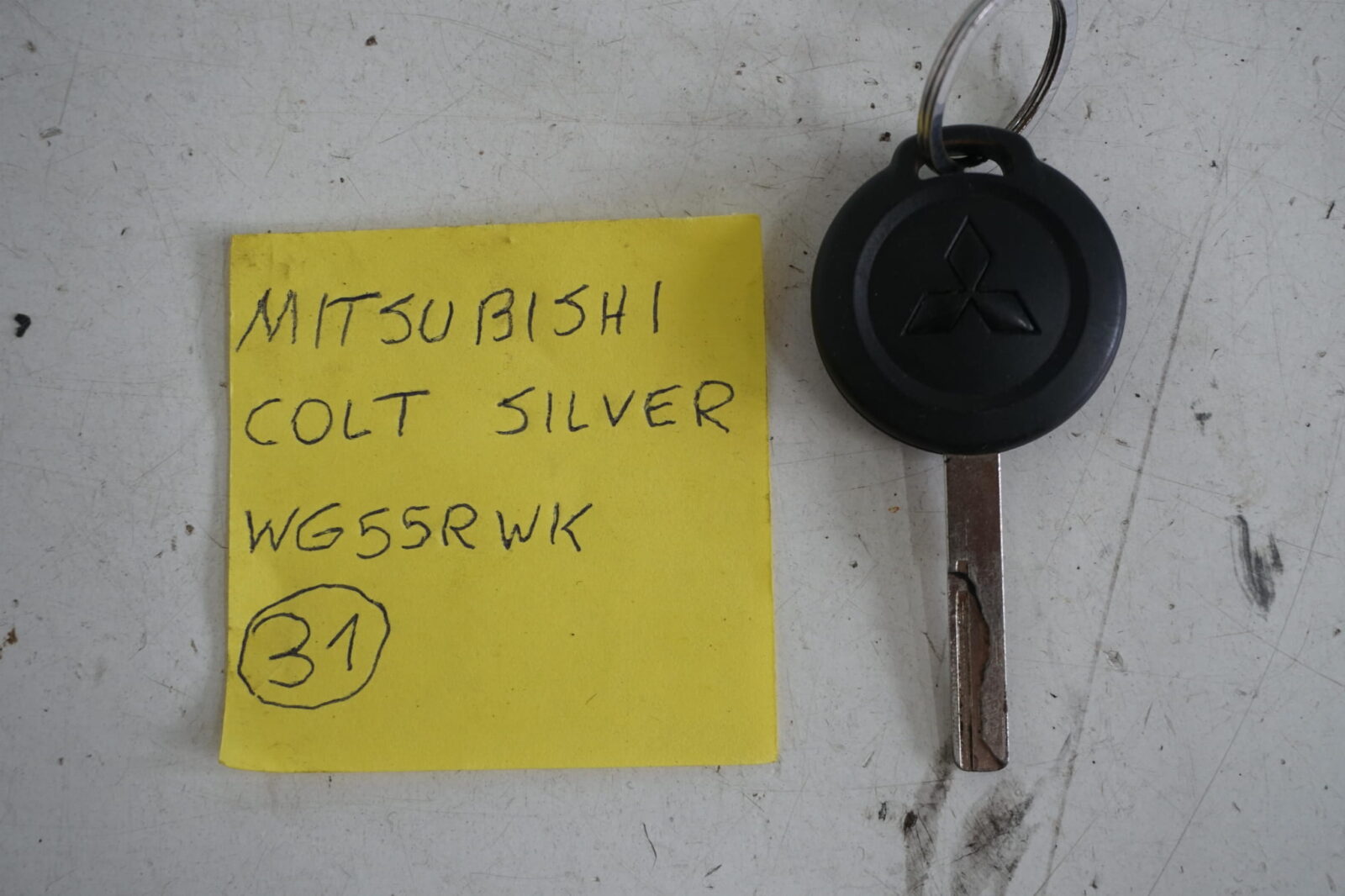 Mitsubishi Colt Kluczyk Wg55rwk