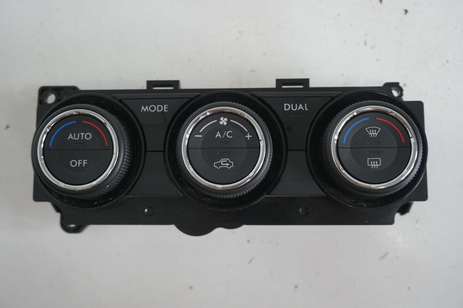 Subaru Forester IV Sj Panel Sterowania 72311sg040