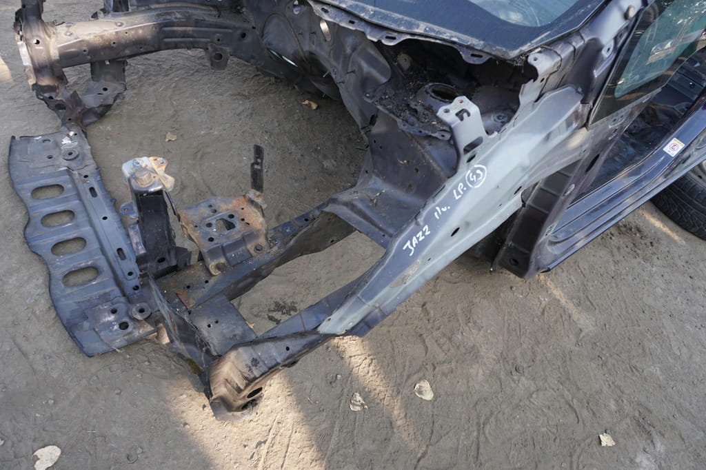 Honda Jazz III Podłużnica Lewa Fartuch Pb83p