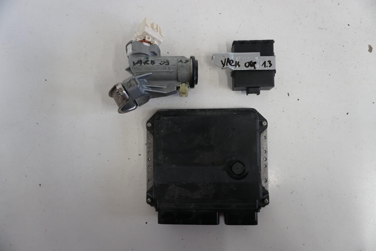 Toyota Yaris II Lift 1.3b 2009r Zestaw Startowy 89661-0dd40