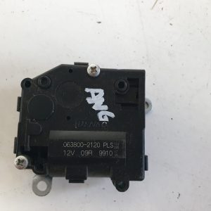 Lexus Is III Silniczek Nagrzewnicy 063800-2120