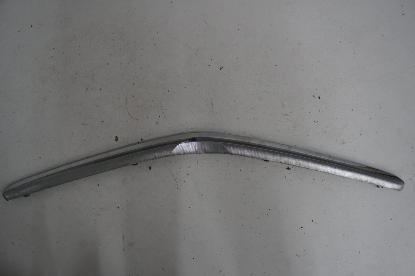 Toyota Prius II 03-09r Atrapa Kratka Grill Przód 52711-47020