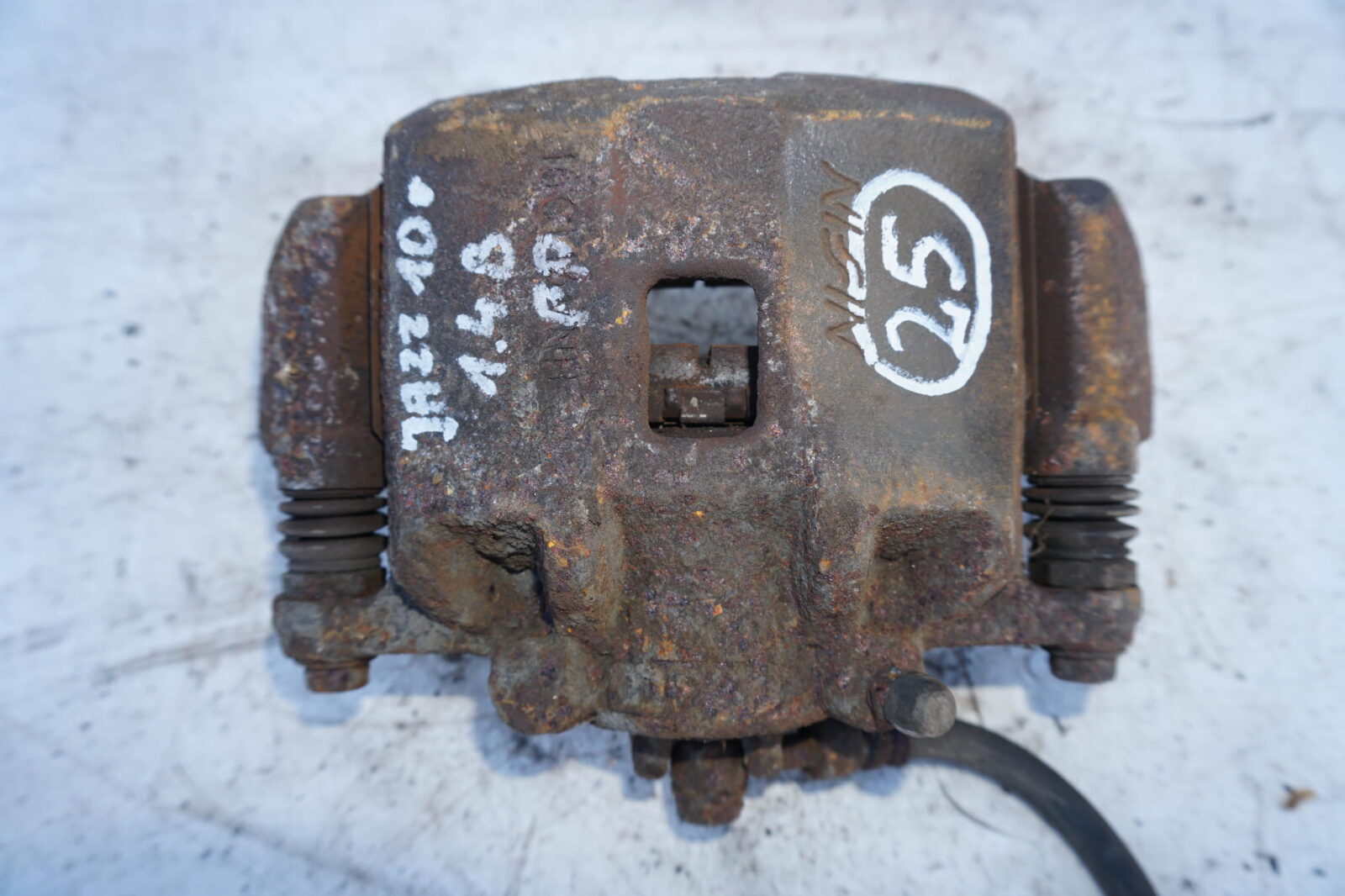 Honda Jazz III 2010r 1.4b Zacisk Hamulcowy Prawy Przód