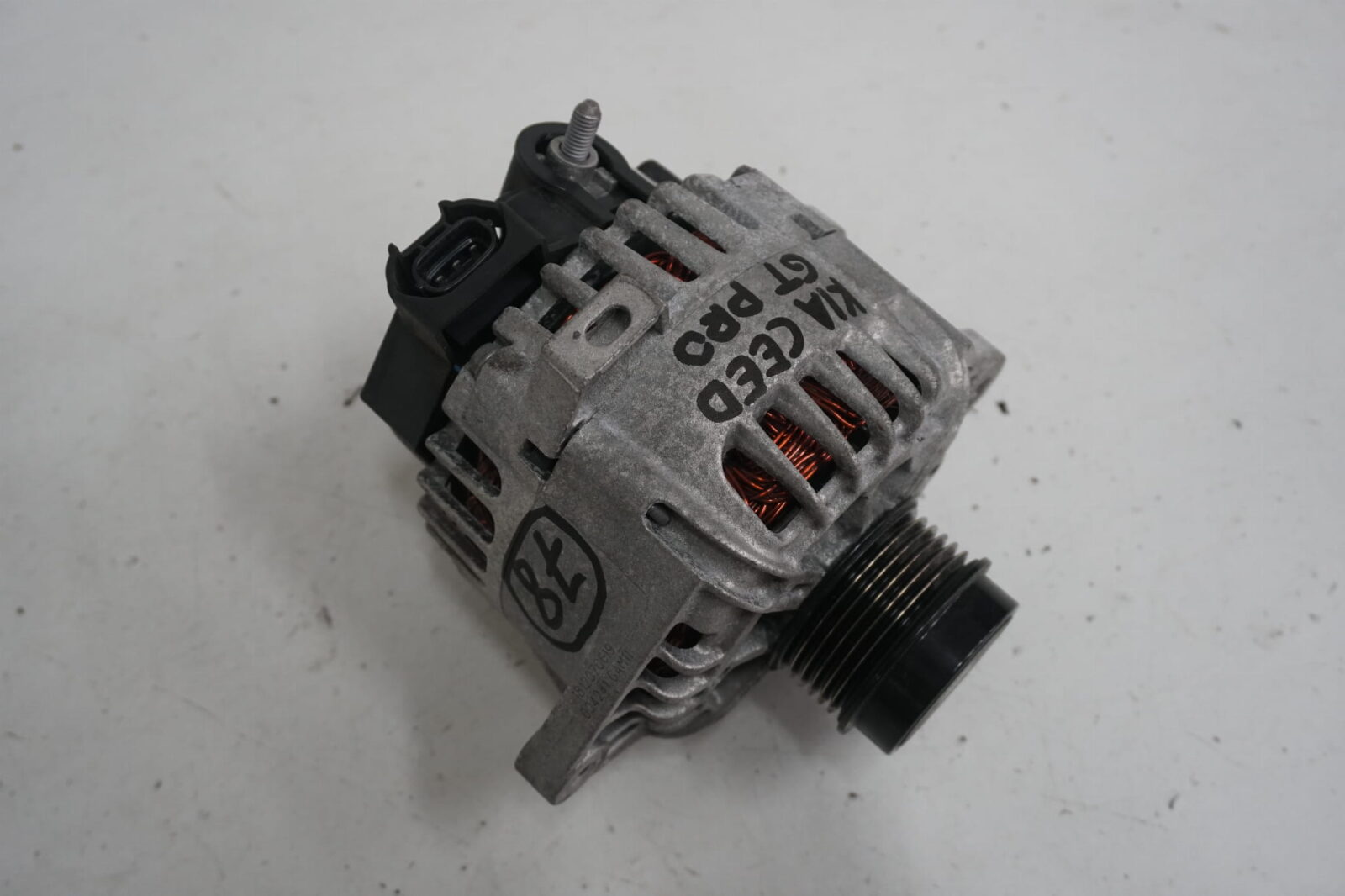 Kia Pro Ceed 1.6gt Alternator 37300-2b760 T-Gdi