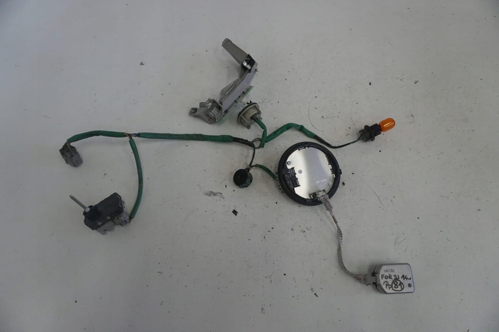 Subaru Forester IV Sj Przetwornica Lampy Wtyczki Koito 10069-60150
