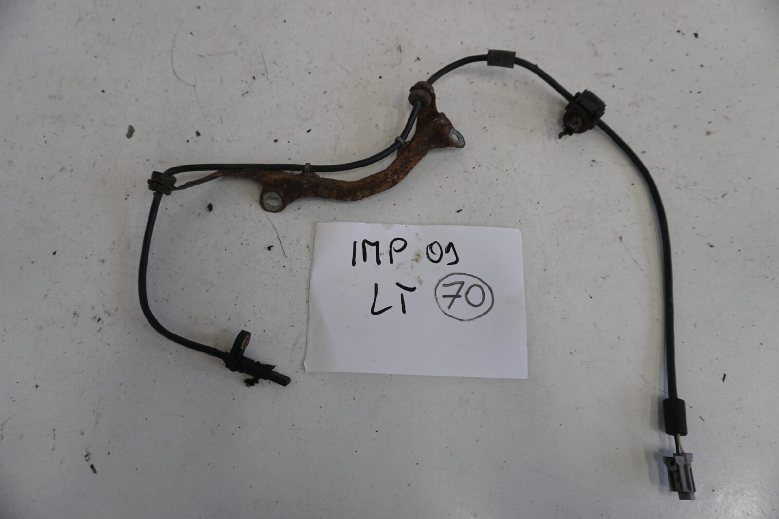 Subaru Impreza Gh Czujnik Abs Lewy Tylny 27540fg010