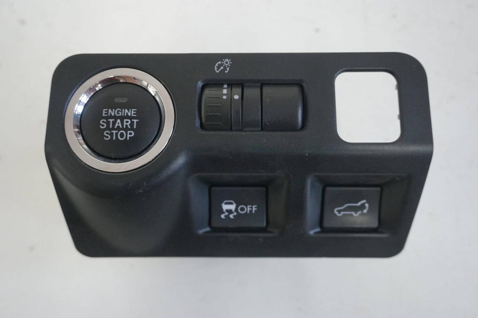 Subaru Forester Sj IV Guzik Start/Stop 2011dj5493