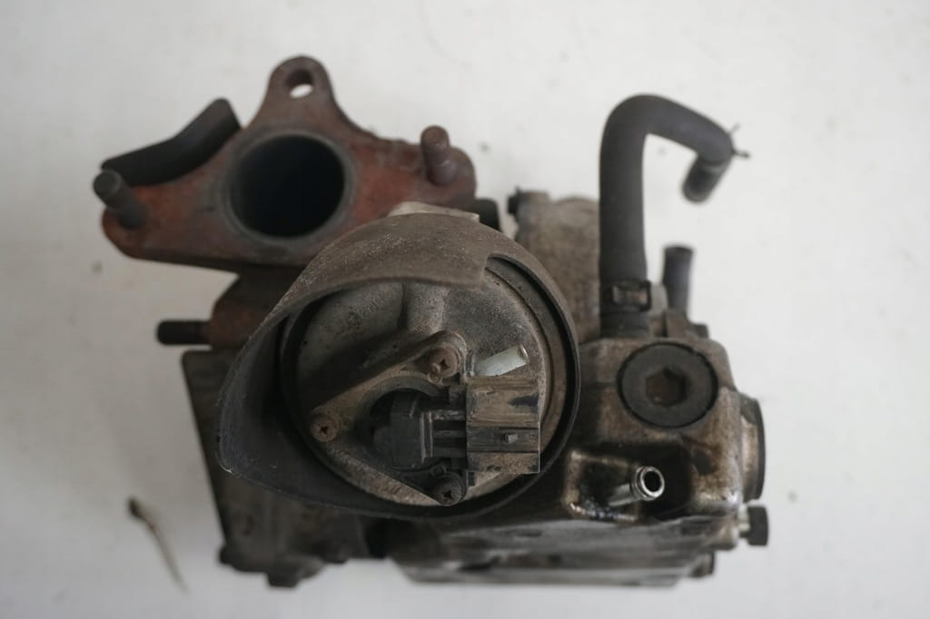 Subaru Legacy V Turbosprężarka 14411aa810 - obrazek 3