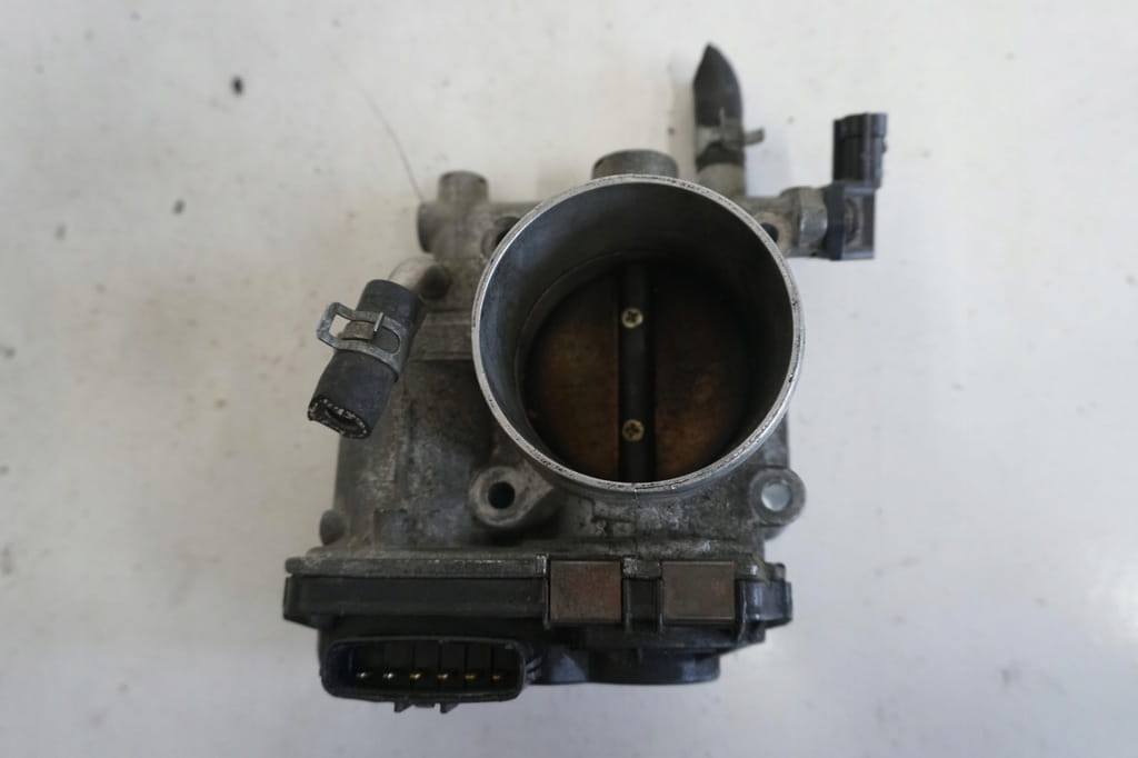 Subaru Legacy IV Outback Bl Przepustnica 16112aa010 2.5 Benzyna