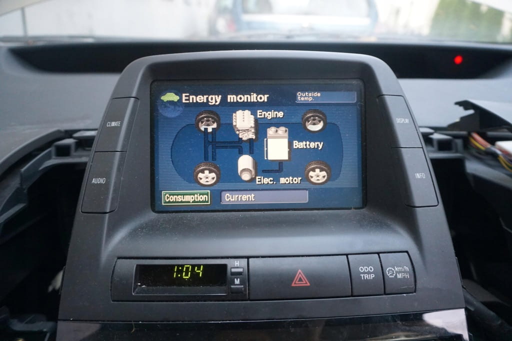 Toyota Prius II Wyświetlacz Nawigacja Gps 86110-47081