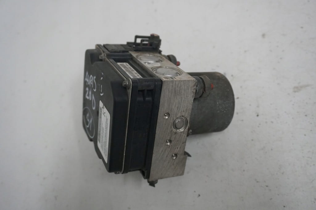 Toyota Auris I Pompa Sterownik Abs 44540-02060