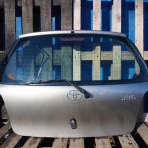 Toyota Yaris I Klapa Bagażnika 1d2 Szyba
