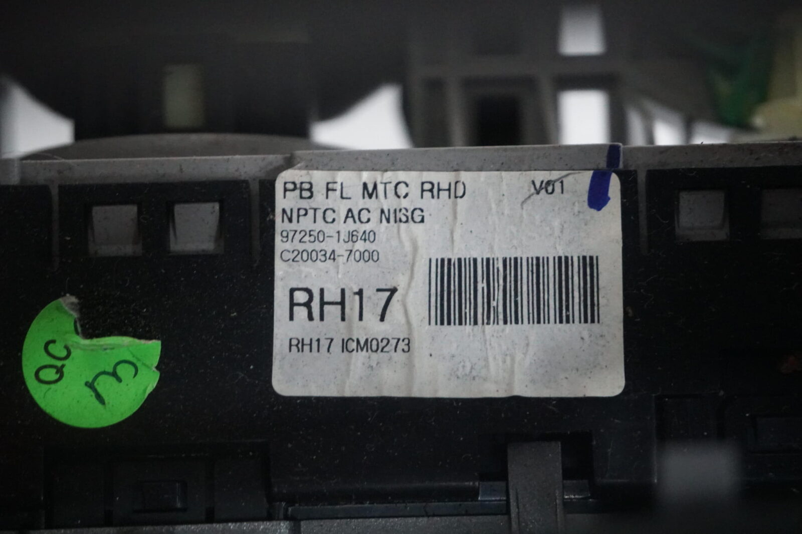 Hyundai I20 Panel Sterowania 84704-1j630 - obrazek 6