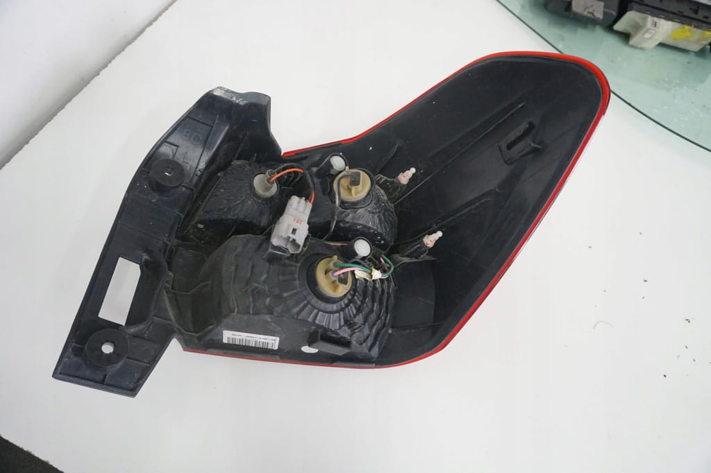 Subaru XV Gp Lampa Lewa Tylna - obrazek 3