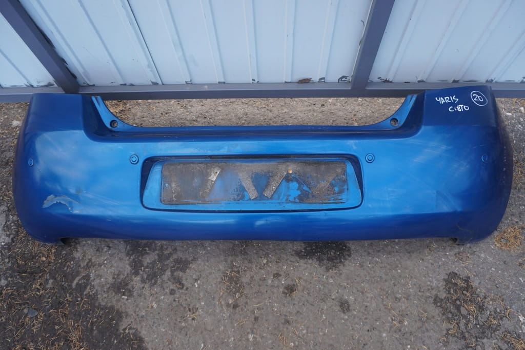 Toyota Yaris II Zderzak Tylny 8t0 52159-0d976 Czujniki Parkowania