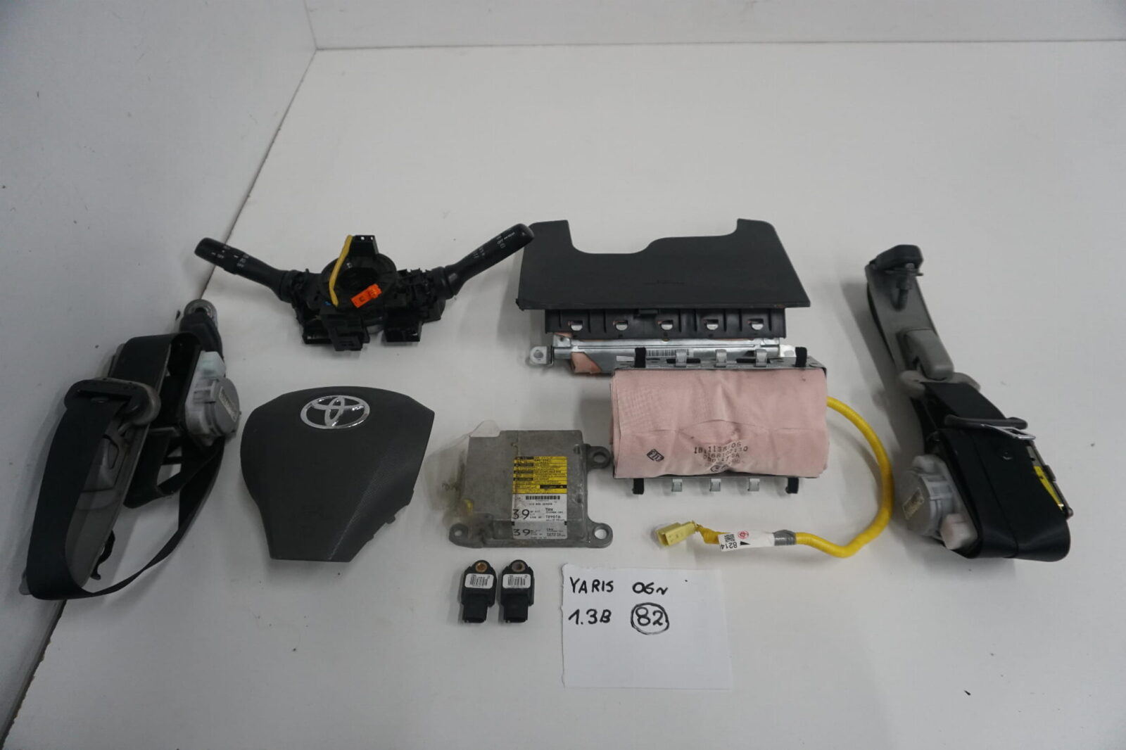 Toyota Yaris II 2006r 1.3b Zestaw Airbag Komplet Poduszka Kierowcy Pasy Sensor 89170-0d160