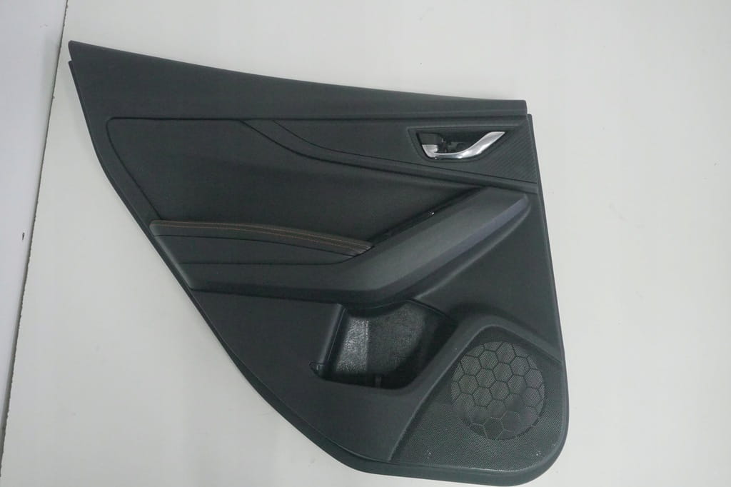 Subaru XV Lift Gt Boczek Drzwi Lewy Tylny Skóra S73512003