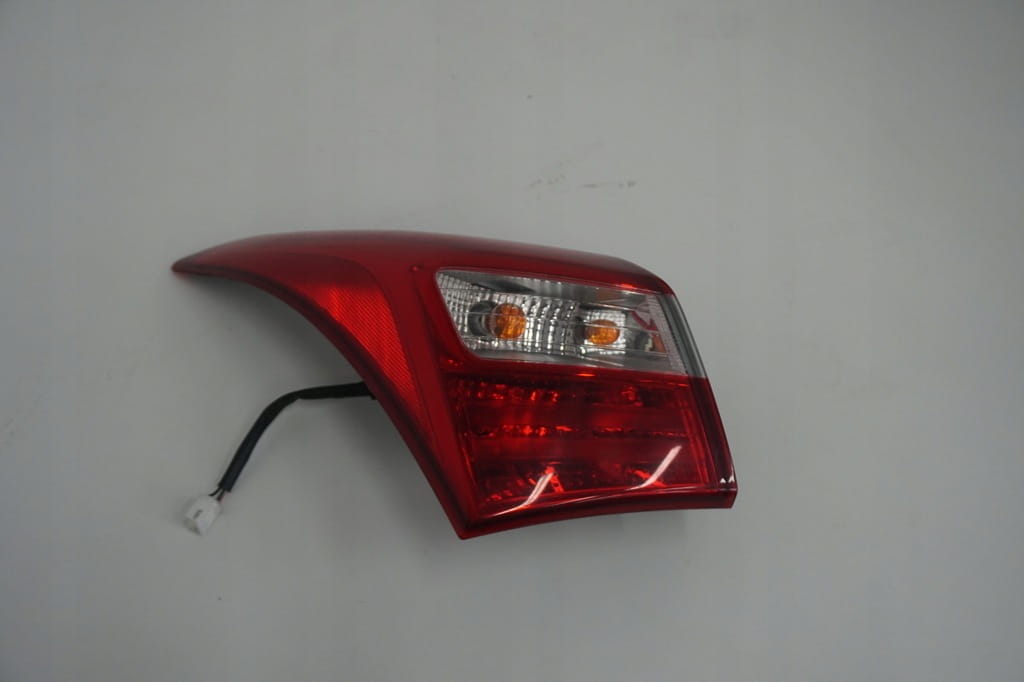 Hyundai I30 II Hatchback Lampa Tylna Lewa 2013rok