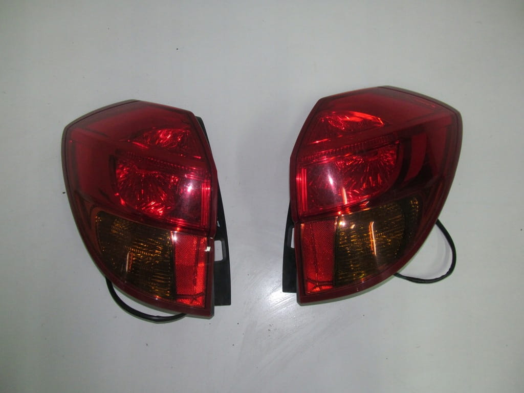 Subaru Legacy IV Outback Bl Lampa Tylna Prawa Lewa 2004-2006rok