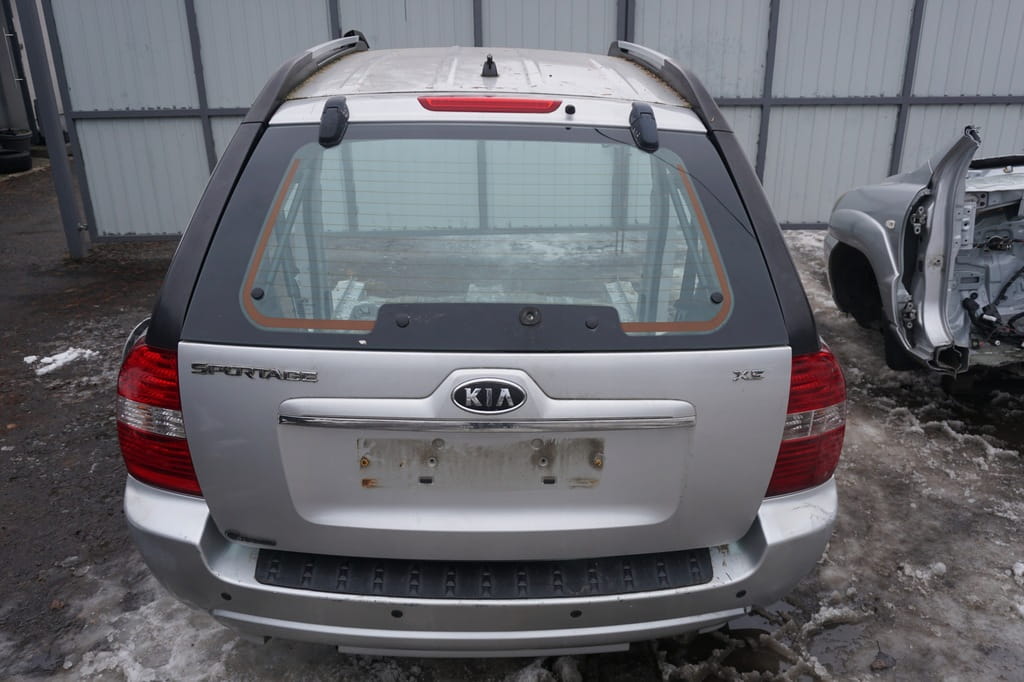 Kia Sportage II 2.0 Crdi 2008r 9s Klapa Zderzak Błotnik Listwa Podłużnica