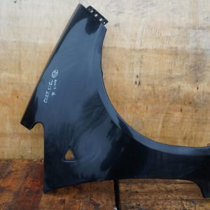 Mitsubishi Colt VI 5d Błotnik Prawy Przedni X19 Czarny Nr.42