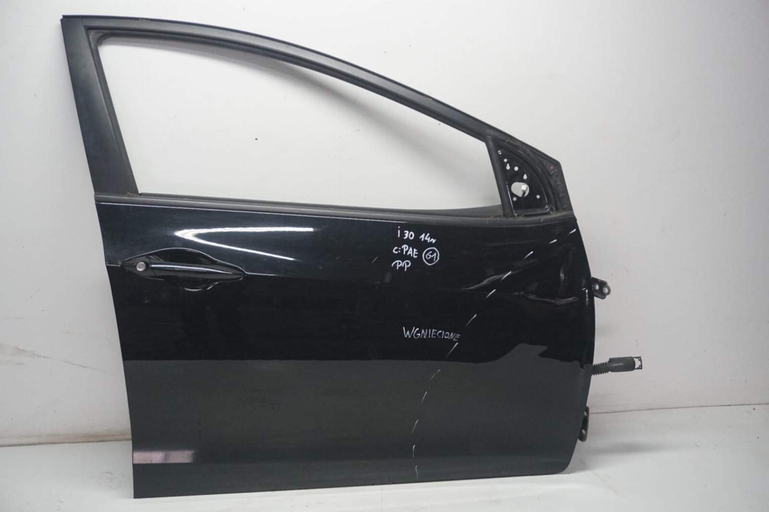 Hyundai I30 II Gd Drzwi Prawe Przednie Pae Czarne Szyba uszkodzone