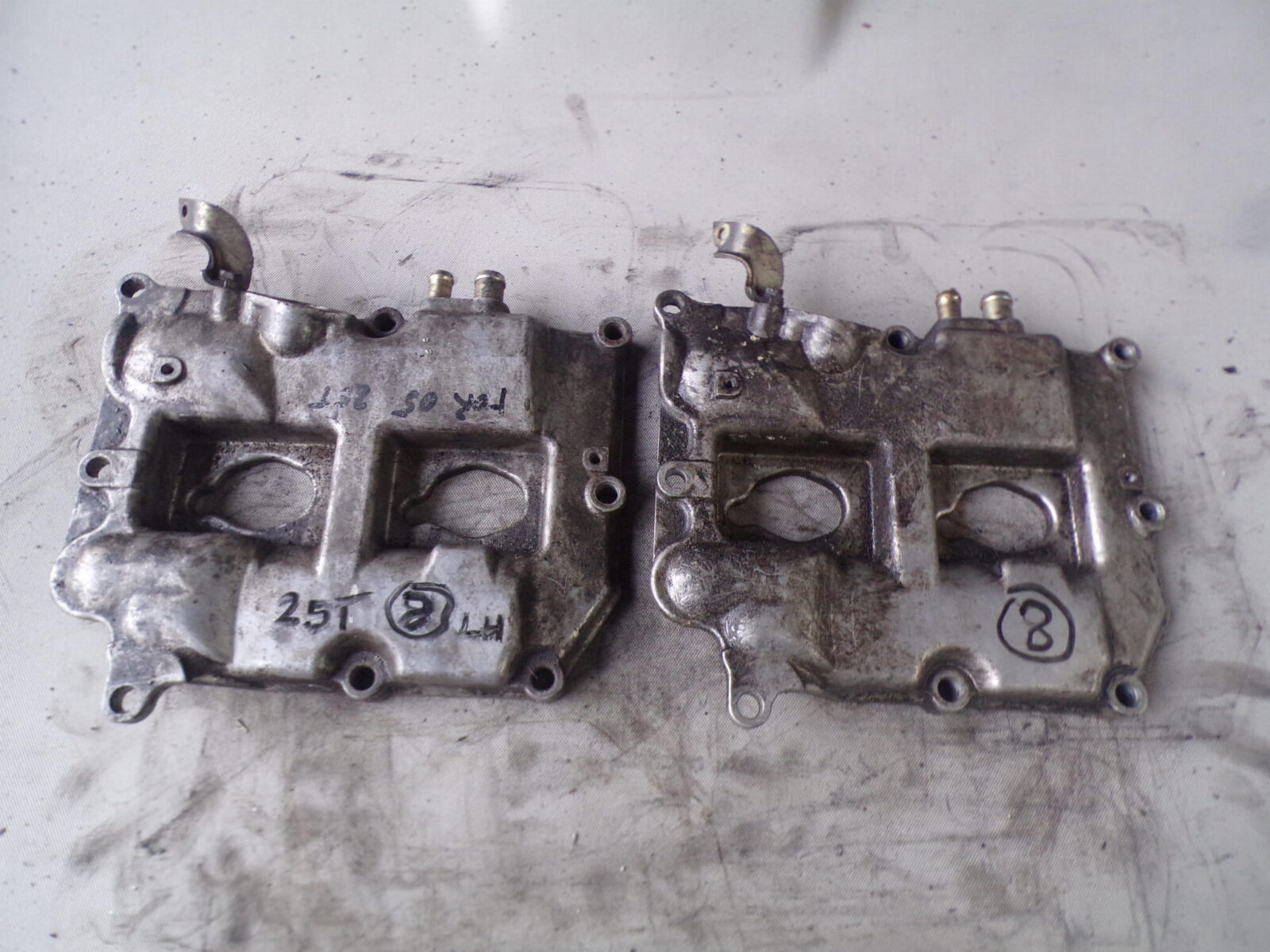 Subaru Impreza Forester 2.5t Ej255 Z Avcs Pokrywa Zaworów Lewa 13278aa270